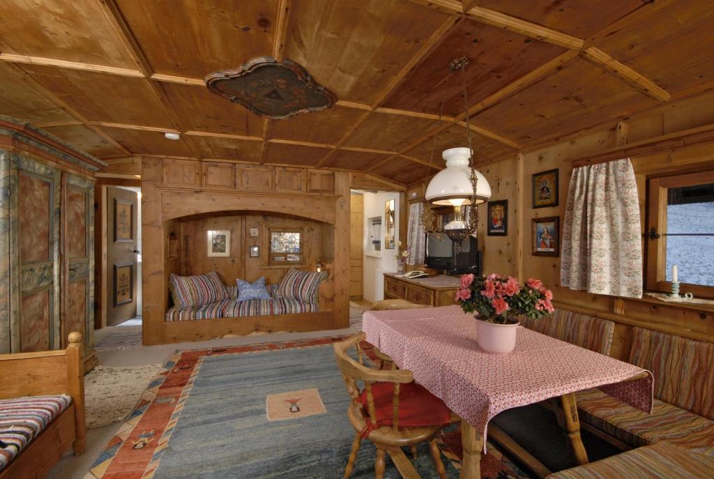 Ferienhaeuser Reither Almen Reith im Alpbachtal Room photo